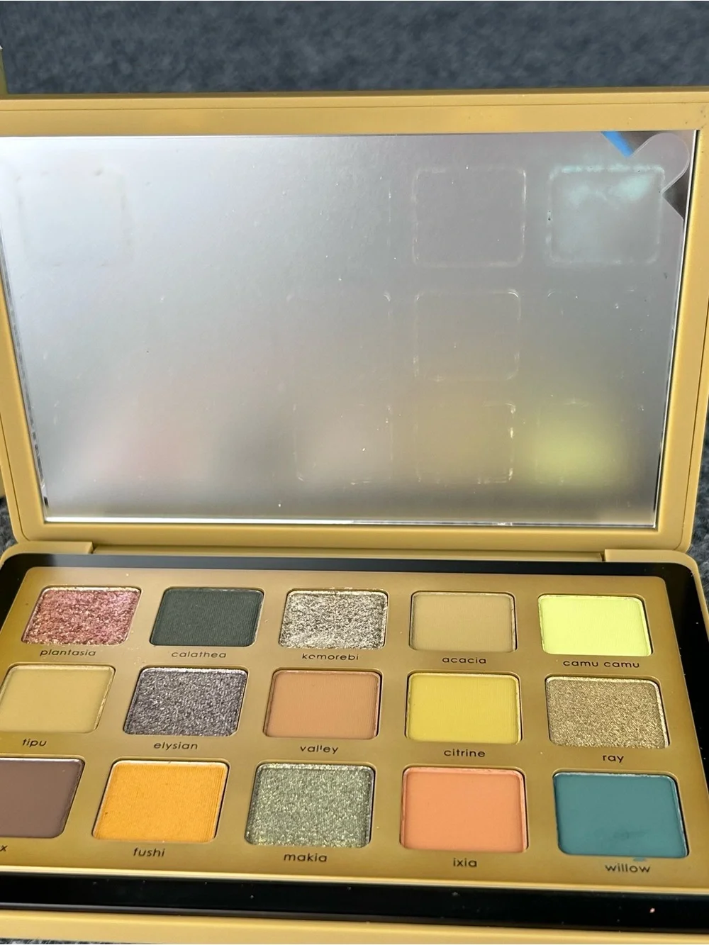 BNIB NATASHA DENONA YUCCA Eyeshadow PALETTE FULL SIZE 15 matte shimmer SHADES